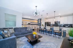 1028L Resort 4BR Pool House FREE Grill by Disney - Image 2
