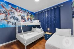 721TR 2BR Condo APT Heated Pool HotTub King Bed - Image 4