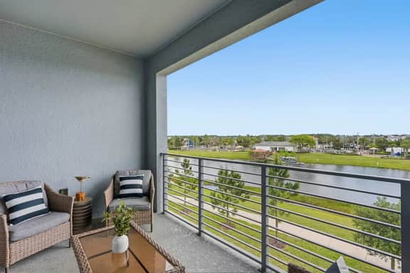 3141-305 Condo Resort Water Park Pools near Disney - Image 5