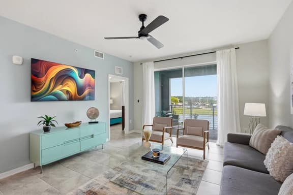 3141-305 Condo Resort Water Park Pools near Disney - Image 1