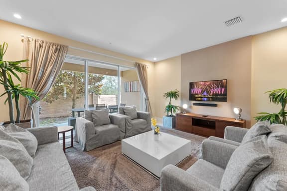 3175 Luxury 4BR Townhouse by Disney World Orlando - Image 1